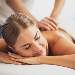 massagem para aliciar dor de cabeça