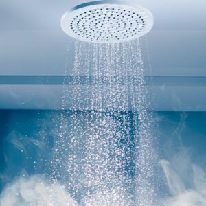 banho quente para melhora dor de cabeça