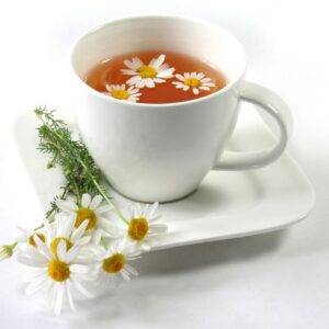 chá de camomila para aliviar dor de cabeça
